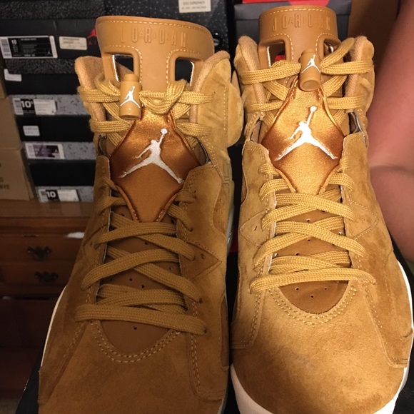 Jordan 6 WHEAT - Picture 4 of 5